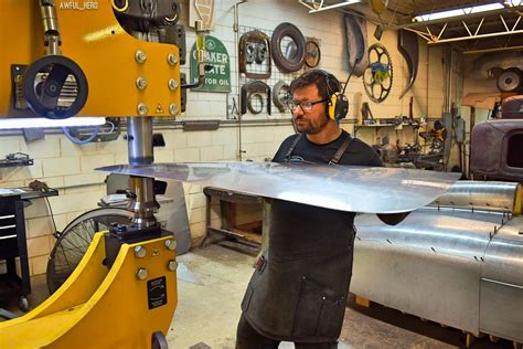 metal fabrication courses perth|metal shaping classes near me.